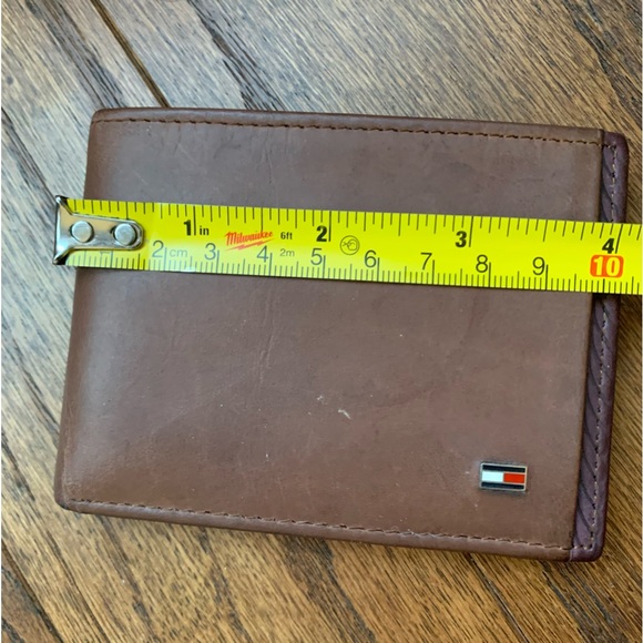 Tommy Hilfiger leather wallet - Picture 9 of 9